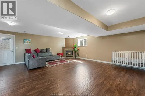 143 Amy Croft Lakeshore ON N9K 1E6
