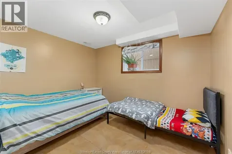 143 Amy Croft Lakeshore ON N9K 1E6