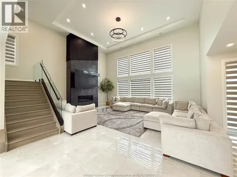 7 Cypress Pointe Leamington ON N8H 5R2