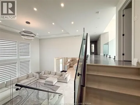 7 Cypress Pointe Leamington ON N8H 5R2