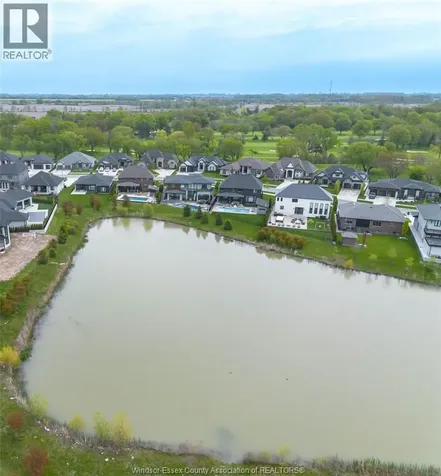 7 Cypress Pointe Leamington ON N8H 5R2