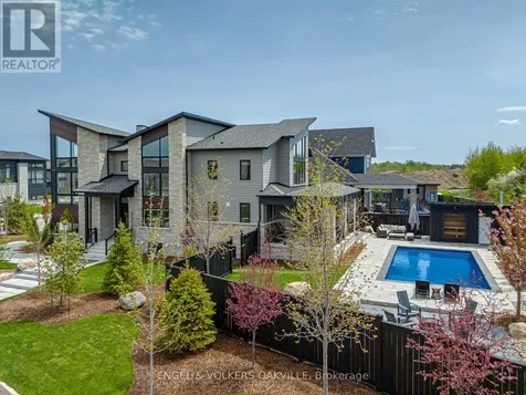 117 Stoneleigh Drive Blue Mountains ON L9Y 0Z4