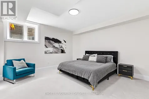 117 Stoneleigh Drive Blue Mountains ON L9Y 0Z4
