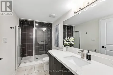 117 Stoneleigh Drive Blue Mountains ON L9Y 0Z4