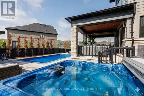 117 Stoneleigh Drive Blue Mountains ON L9Y 0Z4