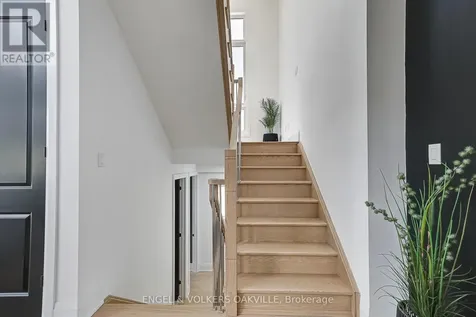 117 Stoneleigh Drive Blue Mountains ON L9Y 0Z4