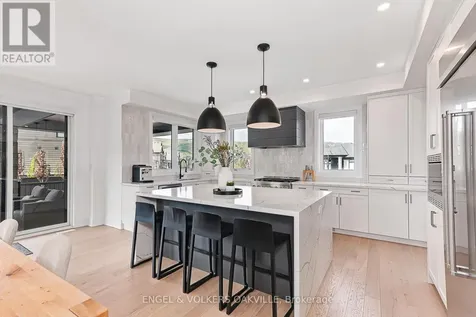 117 Stoneleigh Drive Blue Mountains ON L9Y 0Z4