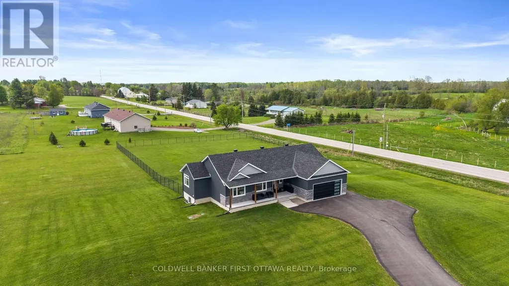 1027 Matheson Drive Montague ON K7A 5B8