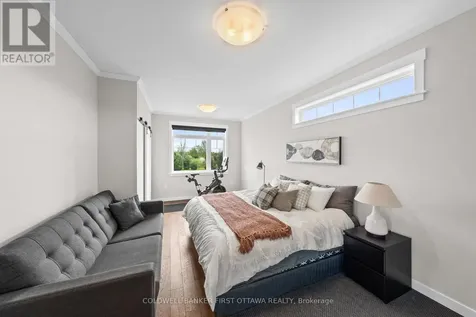 1027 Matheson Drive Montague ON K7A 5B8