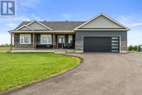 1027 Matheson Drive Montague ON K7A 5B8