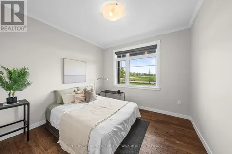 1027 Matheson Drive Montague ON K7A 5B8