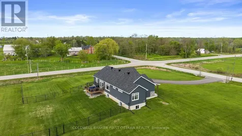 1027 Matheson Drive Montague ON K7A 5B8
