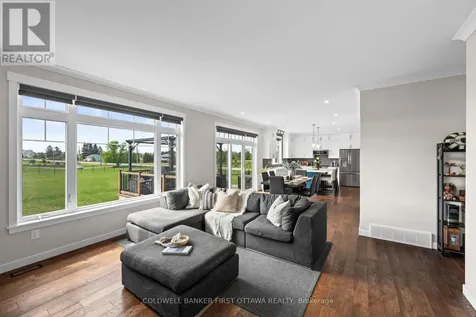 1027 Matheson Drive Montague ON K7A 5B8