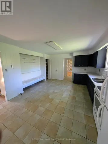 1636 Stagecoach Road Ottawa ON K4P 1M1