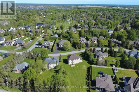 5472 Wicklow Drive Ottawa ON K4M 1C4