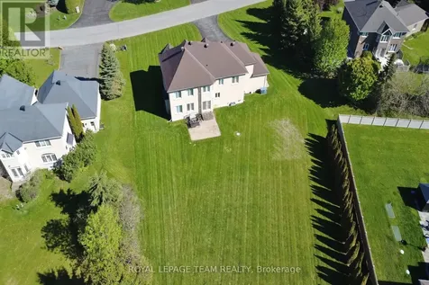 5472 Wicklow Drive Ottawa ON K4M 1C4