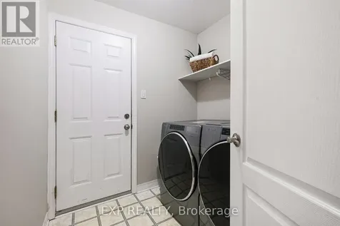 34 Avonmore Crescent Ottawa ON K2G 6J7