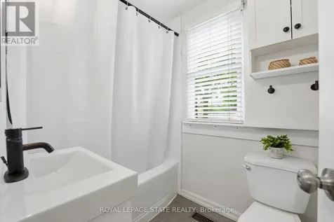 43 Alonzo Street Brantford ON N3R 1A1