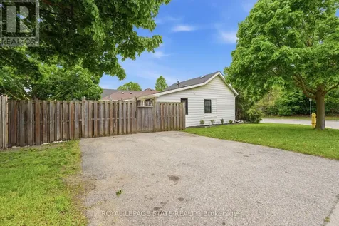 43 Alonzo Street Brantford ON N3R 1A1