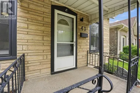43 Alonzo Street Brantford ON N3R 1A1