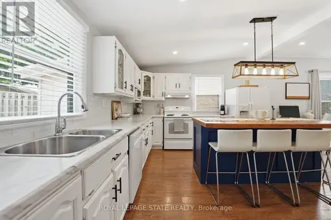 43 Alonzo Street Brantford ON N3R 1A1
