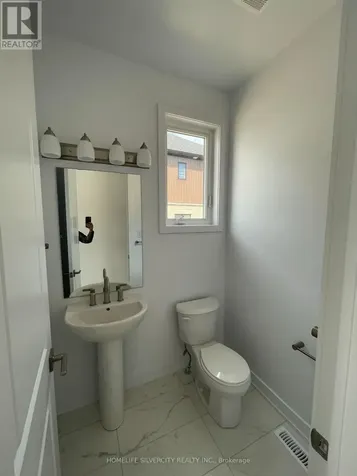 42 Mcaush Street Barrie ON L9J 0C2