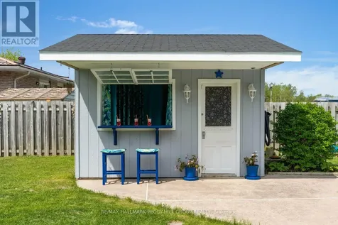 32 Kerr Drive Penetanguishene ON L9M 1H6