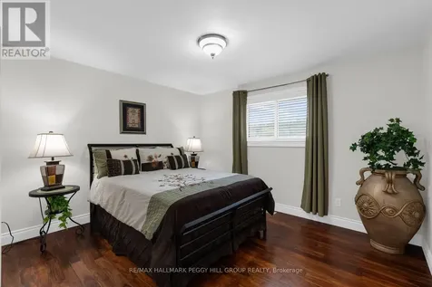 32 Kerr Drive Penetanguishene ON L9M 1H6