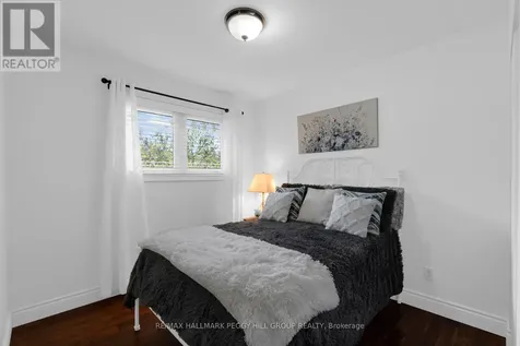 32 Kerr Drive Penetanguishene ON L9M 1H6