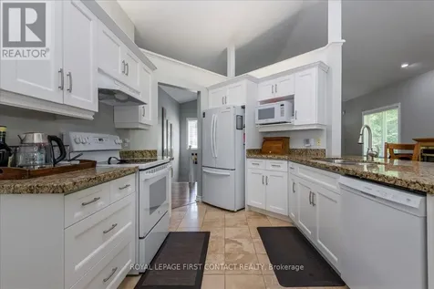 6 Martyn Drive Wasaga Beach ON L9Z 1N4