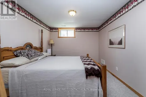 6 Martyn Drive Wasaga Beach ON L9Z 1N4