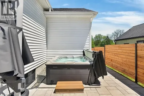31 Winnett Street North Haldimand ON N0A 1E0