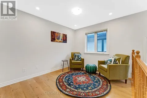 555 Bobolink Ridge Ottawa ON K2S 2P2