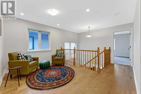 555 Bobolink Ridge Ottawa ON K2S 2P2