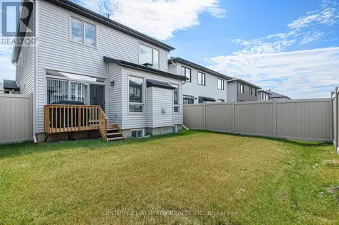 555 Bobolink Ridge Ottawa ON K2S 2P2