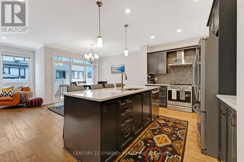 555 Bobolink Ridge Ottawa ON K2S 2P2