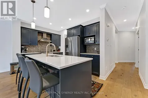555 Bobolink Ridge Ottawa ON K2S 2P2