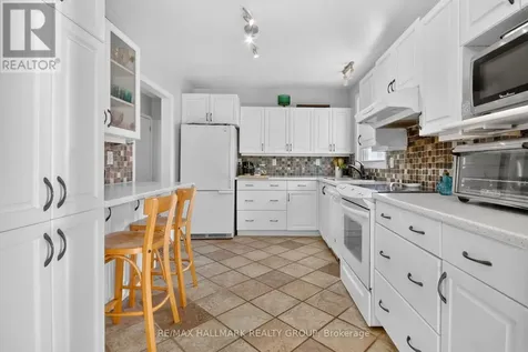 2966 Linton Road Ottawa ON K1V 8H2