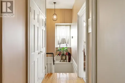 382 Mcgill Street Hawkesbury ON K6A 1R2