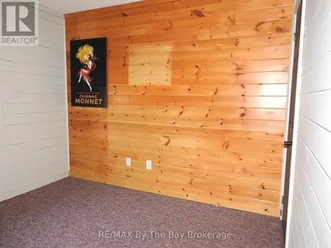 11 Cabin Crescent Wasaga Beach ON L9Z 1X7