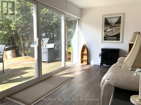 11 Cabin Crescent Wasaga Beach ON L9Z 1X7