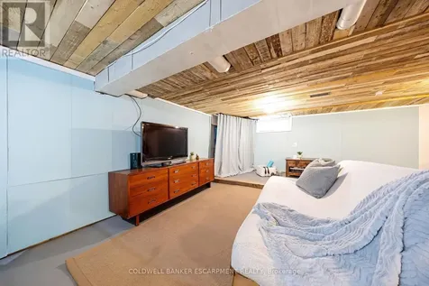 122 Cedar Street Cambridge ON N1S 1W2