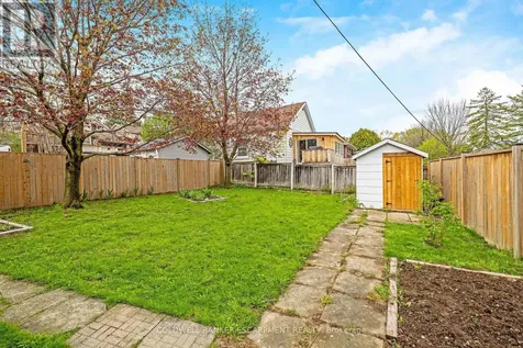 122 Cedar Street Cambridge ON N1S 1W2