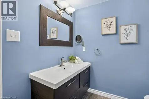 222 Grey Fox Drive Kitchener ON N2E 3N4