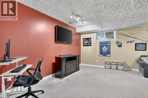222 Grey Fox Drive Kitchener ON N2E 3N4