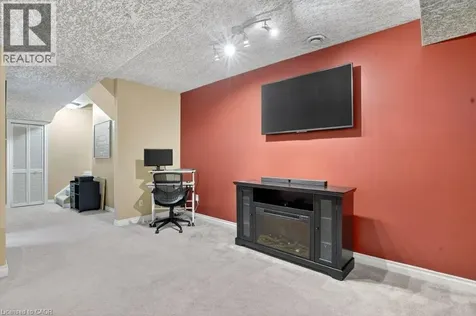 222 Grey Fox Drive Kitchener ON N2E 3N4