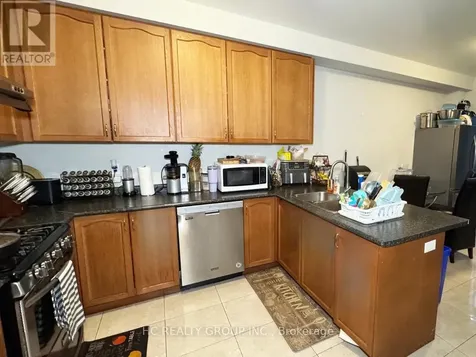 90 Christian Ritter Drive Markham (berczy) ON L6C 0B2