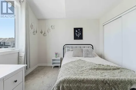 3048 Travertine Way Ottawa ON K2J 6W9