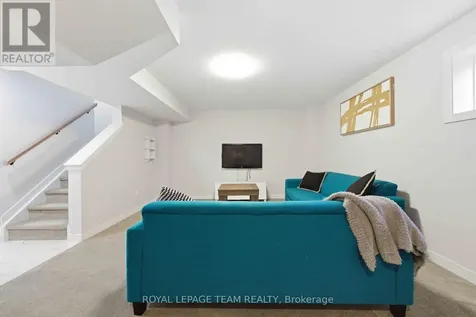 3048 Travertine Way Ottawa ON K2J 6W9