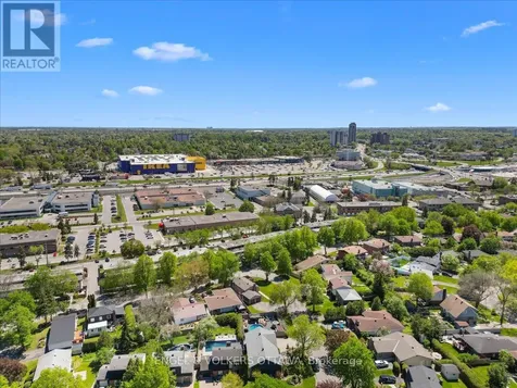 1005 Gold Crescent Ottawa ON K2B 8C4